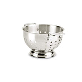 All-Clad colander 3qt polished base promotes stable draining for pasta and vegetables.
