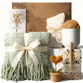 Anforsun knitted tassel blanket offers warm, comforting moments for cozy evenings.