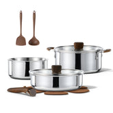 CAROTE detachable-handle pot showcases space-saving design for small kitchens and RV storage.
