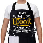 Cusugbaso cooking apron with three pockets keeps utensils at hand during meal prep.