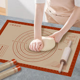 Dwavele Pastry Mat 0.7mm thick roll-out surface ideal for precise dough rolling.