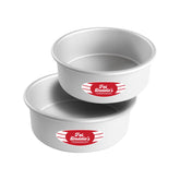 Fat Daddio's PRD-83SET round cake pans provide even heating for consistent layers.