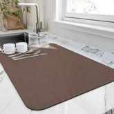 HotLive dish drying mat absorbent close-up showing quick moisture absorption for fast drying.