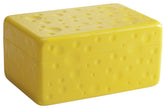 Hutzler Cheese Saver square closed preserves freshness and extends life