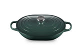 The Le Creuset Signature Oval Casserole with Artichaut lid shows an airtight seal for moisture.