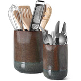 LE TAUCI large ceramic utensil holder keeping a clutter-free countertop.