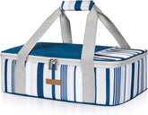 LUNCIA insulated casserole carrier blue, closed for secure transport of hot or cold dishes.