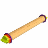 Mepple rolling pin with rings attached for adjustable dough thickness.