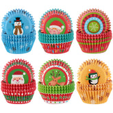 Patelai snowflake-pattern cupcake liners for festive desserts.