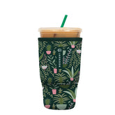 Sok It JavaSok iced coffee sleeve on cup, remains cold and comfortable to hold.