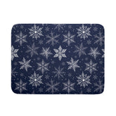 Sphragiyn Winter Blue Snowflake dish-drying mat keeps countertops dry.