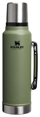Stanley Classic vacuum bottle front view in dried pine finish for everyday use