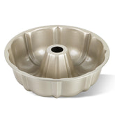 TeamFar 10-inch nonstick cake pan with easy release for clean baking.