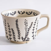 Tvvtuww ceramic mug with black leaf pattern for daily coffee and tea enjoyment