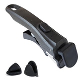 Yunlnny removable handle on a universal pan for quick cookware switching.
