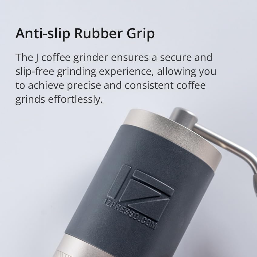 1Zpresso J grinder includes a free cleaning brush for convenience.