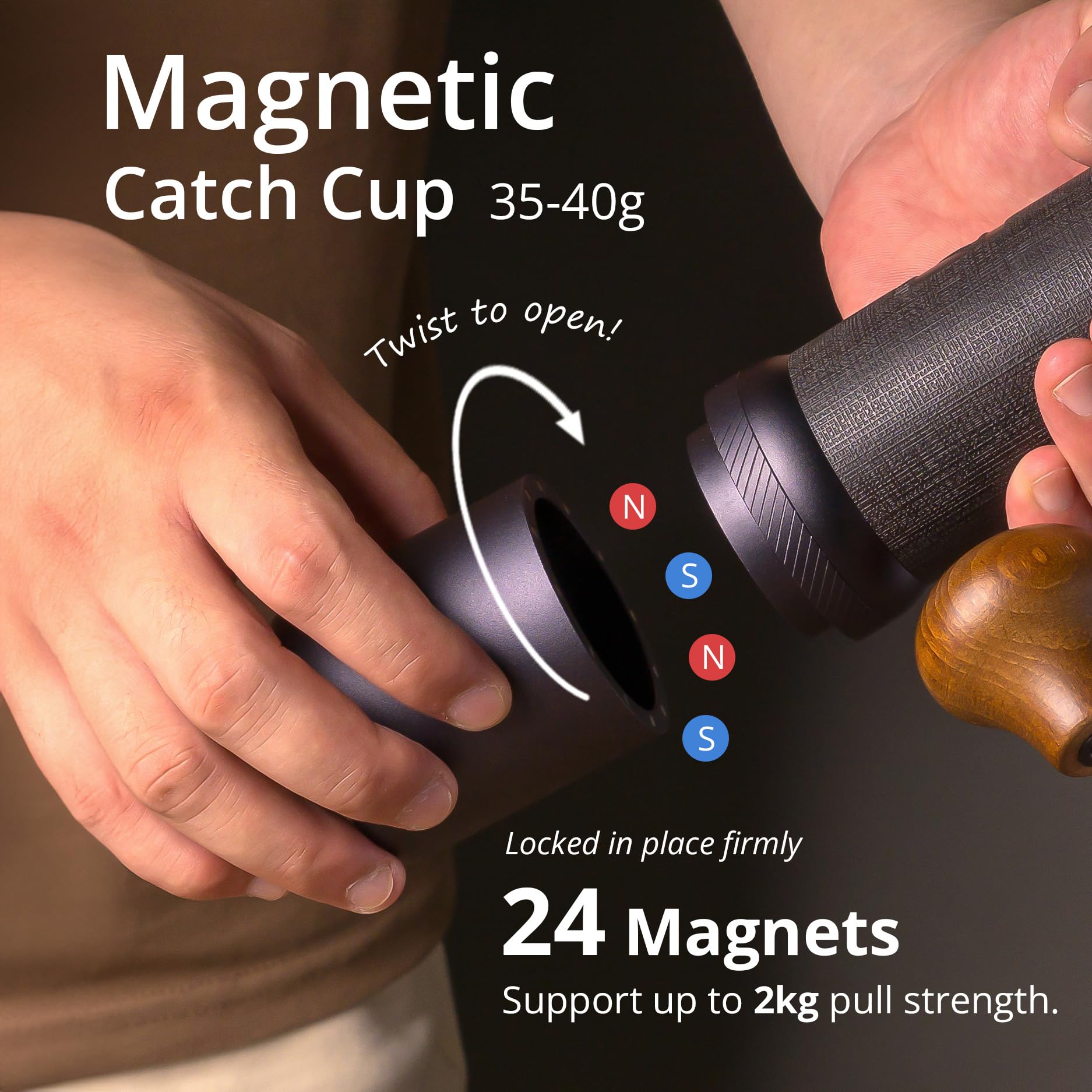 The 1Zpresso J-Ultra magnetic catch cup holds 35–40g.