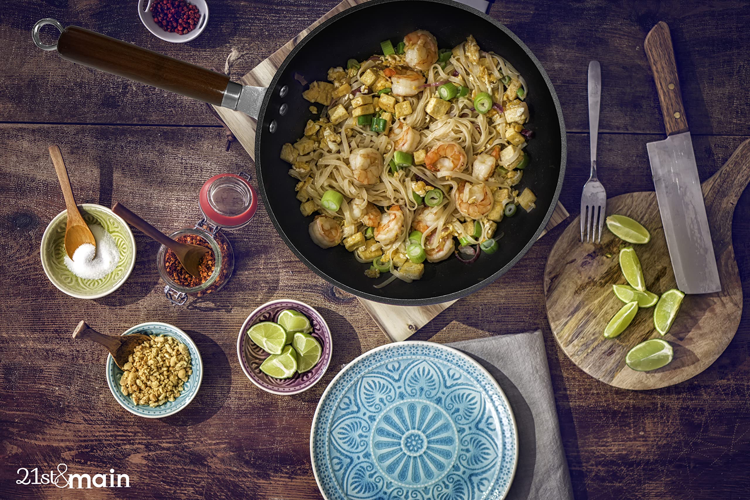 21st and Main 11-inch wok ideal for chef pans and family meals