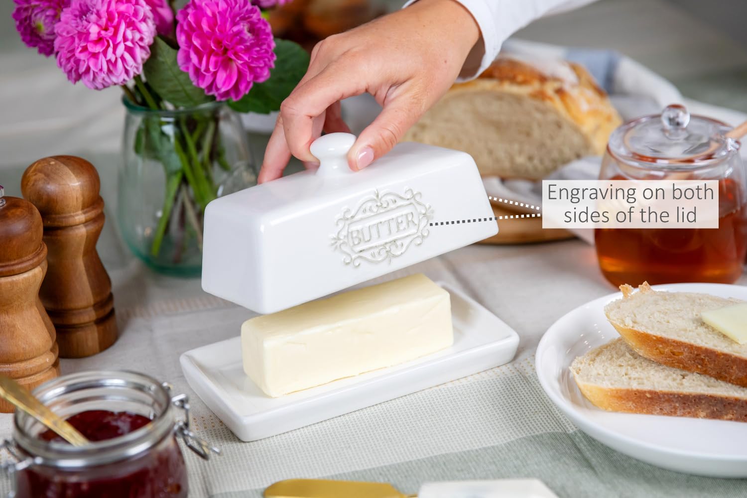 25DOL white ceramic butter tray is dishwasher-safe and fridge-ready