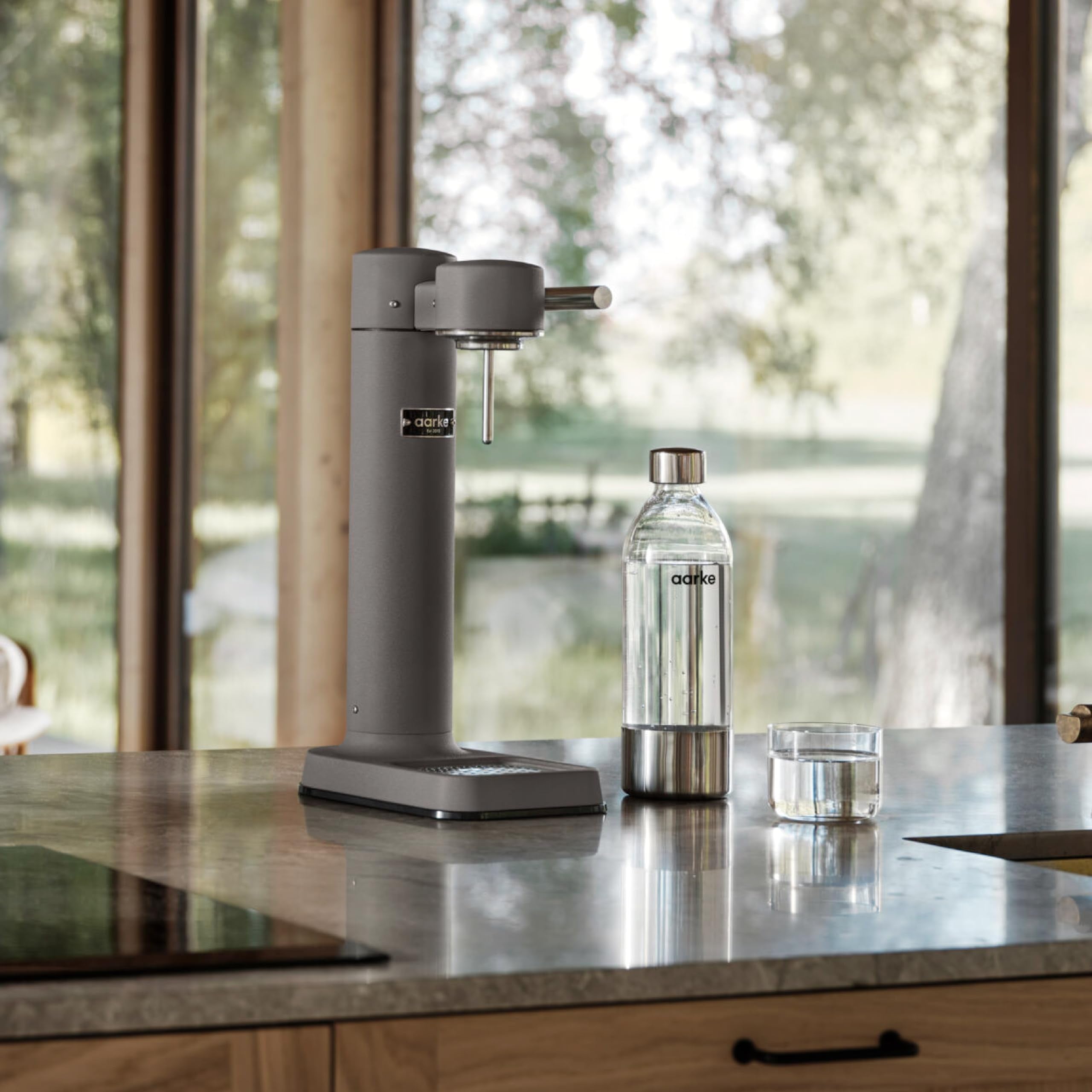 BPA-free PET material close-up emphasizes safety.