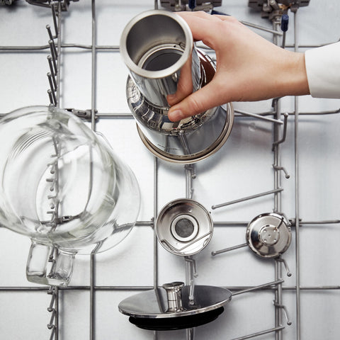 Aarke dishwasher-safe components simplify cleanup after filtration sessions.