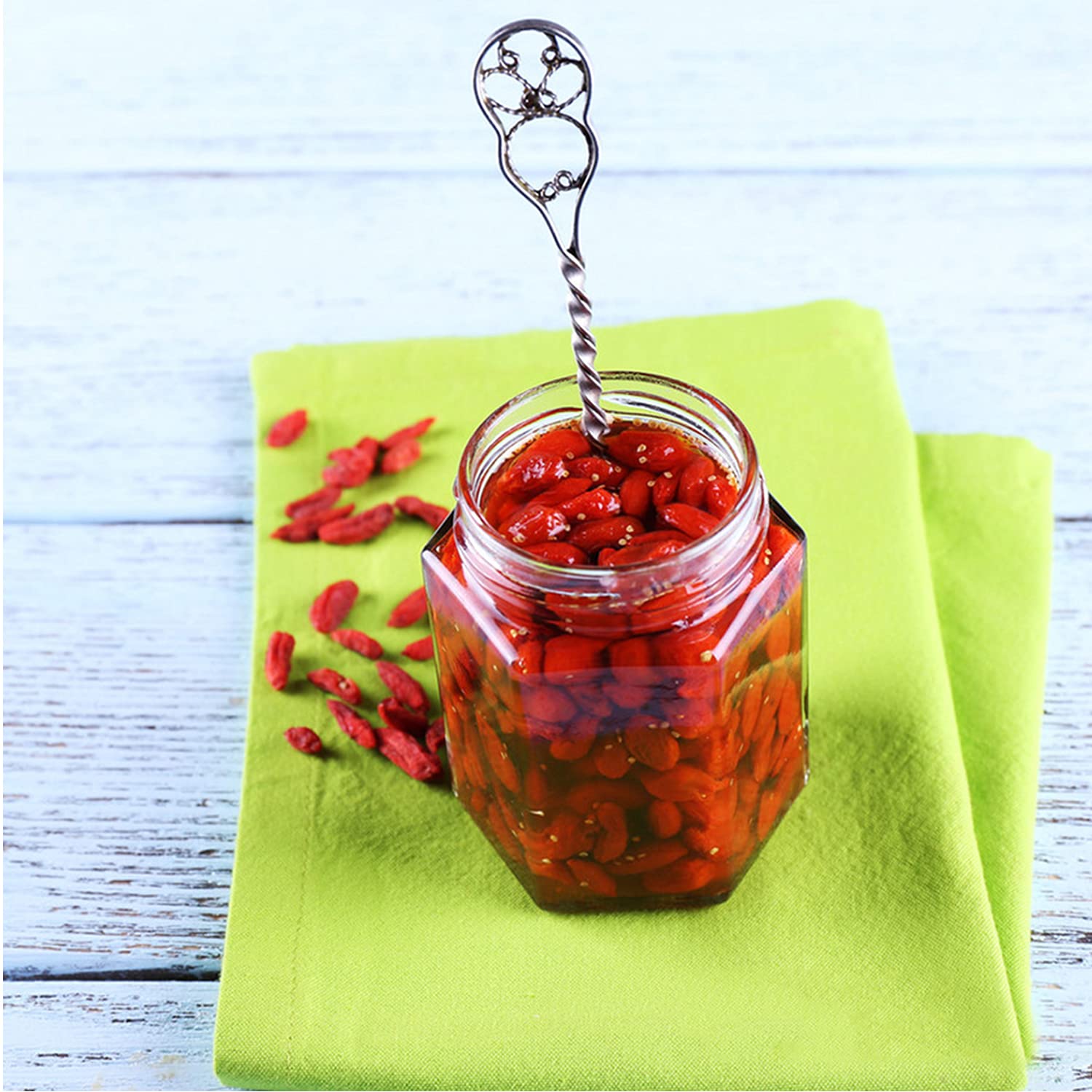 Accguan microwave-safe glass jar for quick heating and storage of small portions.