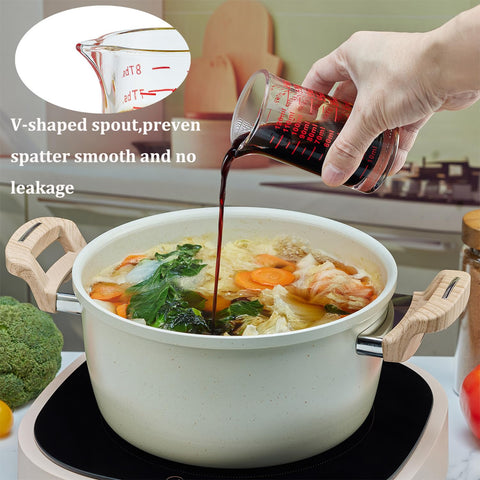 Ackers BORO3.3 4 oz measuring cup side view showing clear markings