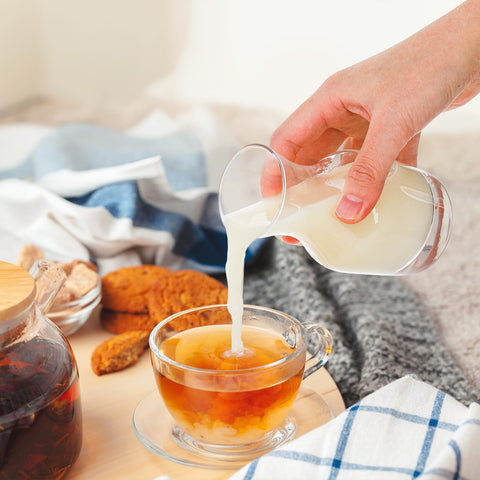 Acshio bar-restaurant display carafes enable easy portioning