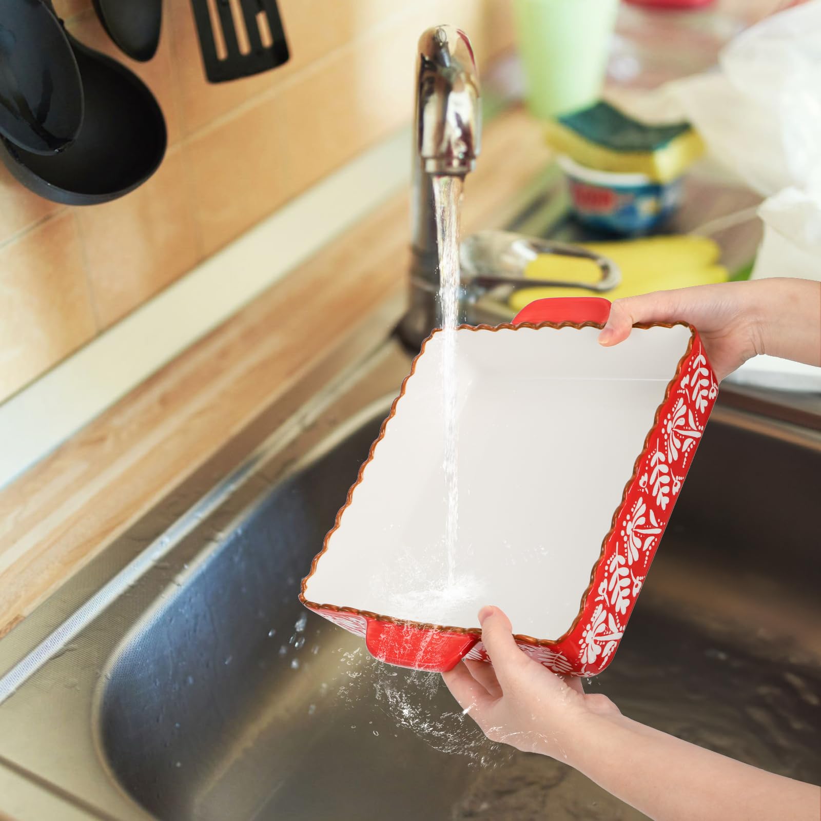 Acshio easy-clean surface with a smooth glaze for quick washing.