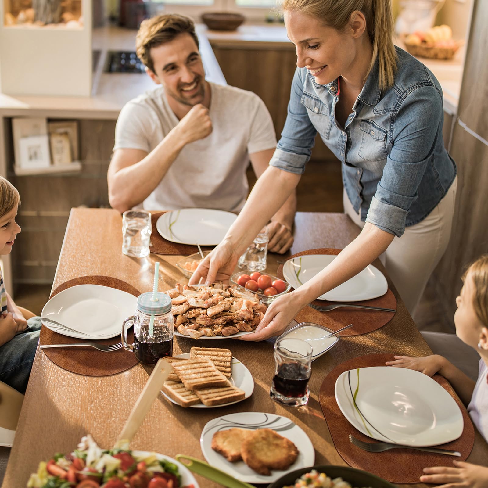 ADRIMER set of 8 placemats provides versatile daily use at home.