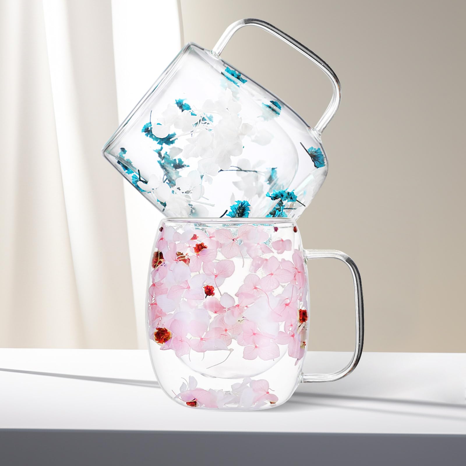 AecveXong double-wall mug minimizes condensation on cold drinks