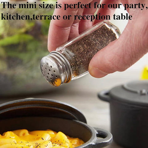 Aellabus compact 10-piece set saves space in small kitchens.