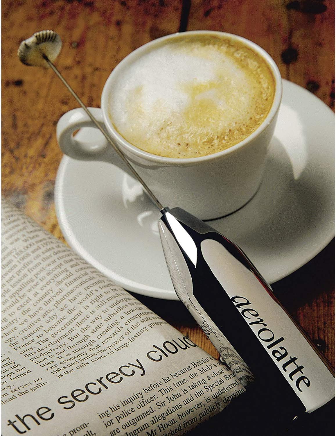 Aerolatte five-year warranty badge for long-term reliability.