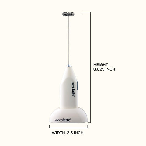 Aerolatte steam-free frother in action delivering creamy foam.