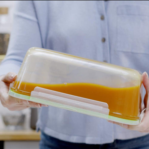 AGTRADE stackable glass containers save cabinet space.