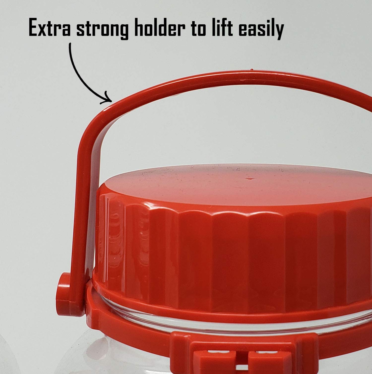 AGTRADE wide-mouth glass jar with handle designed for simple filling and handling.