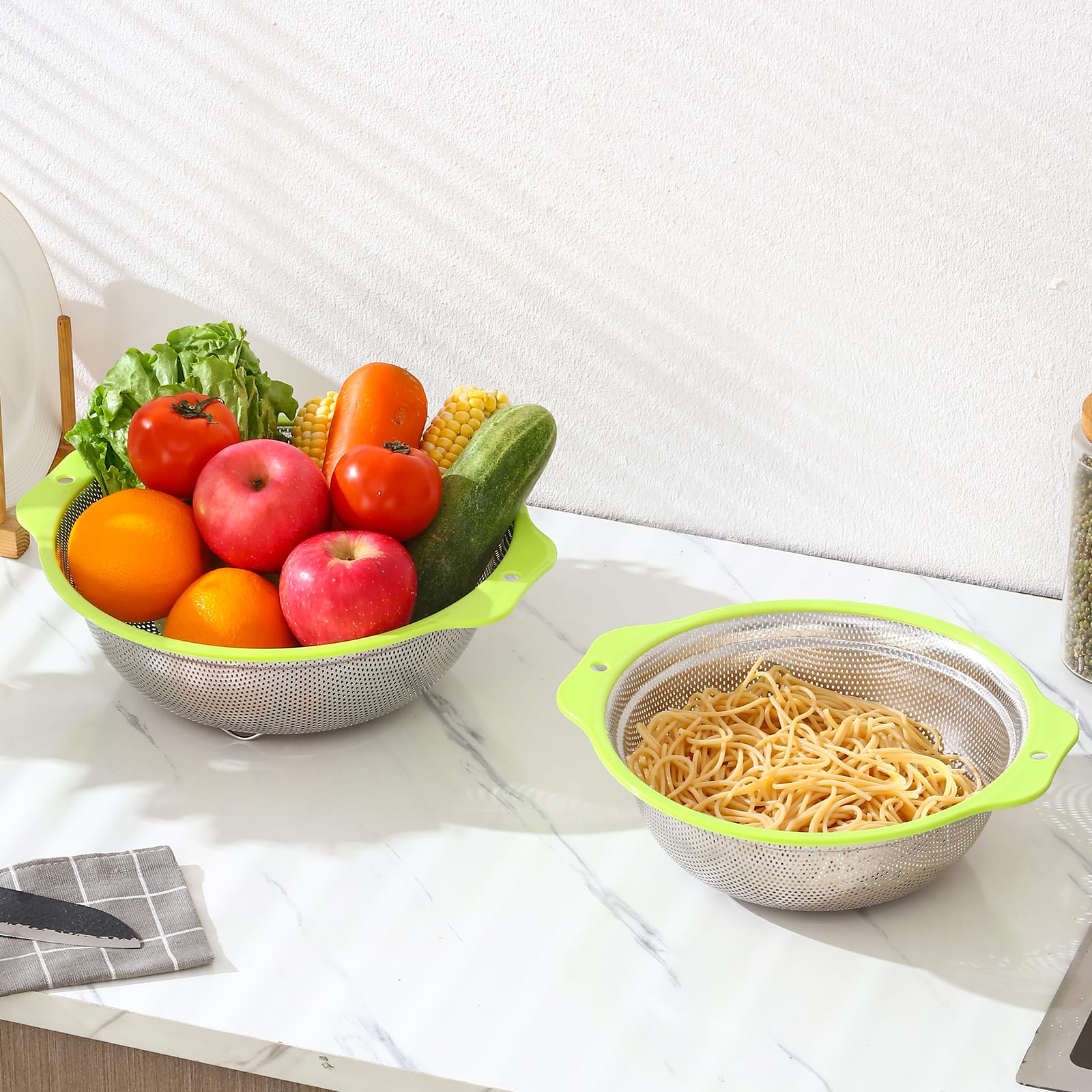 AHIABOAT footed drainage base keeps the set steady during draining.