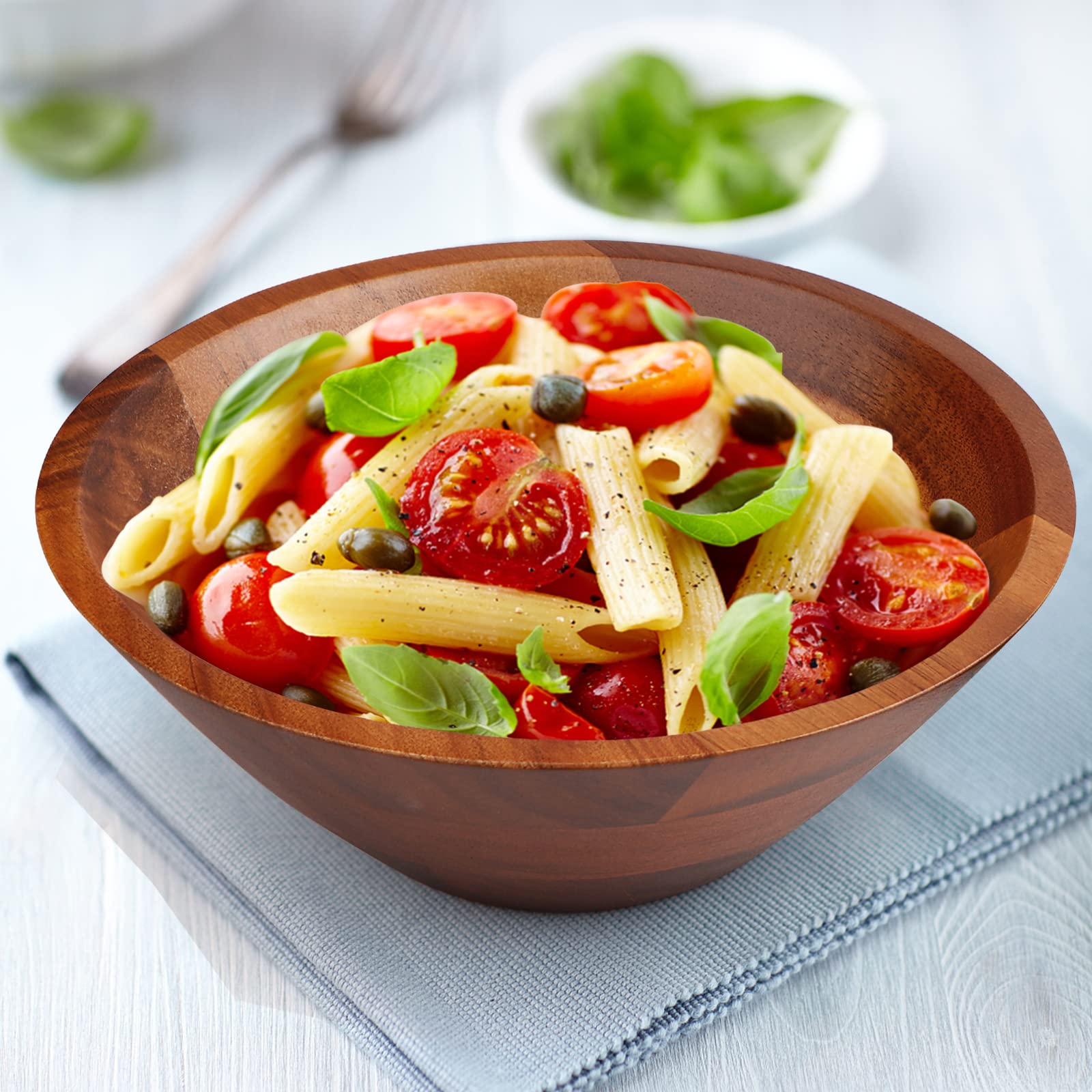 AIDEA acacia bowls with noodles, perfect for casual dinners.