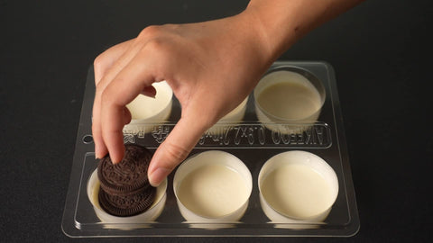 AIKEFOO chocolate mold set with six cups for bite-sized desserts.