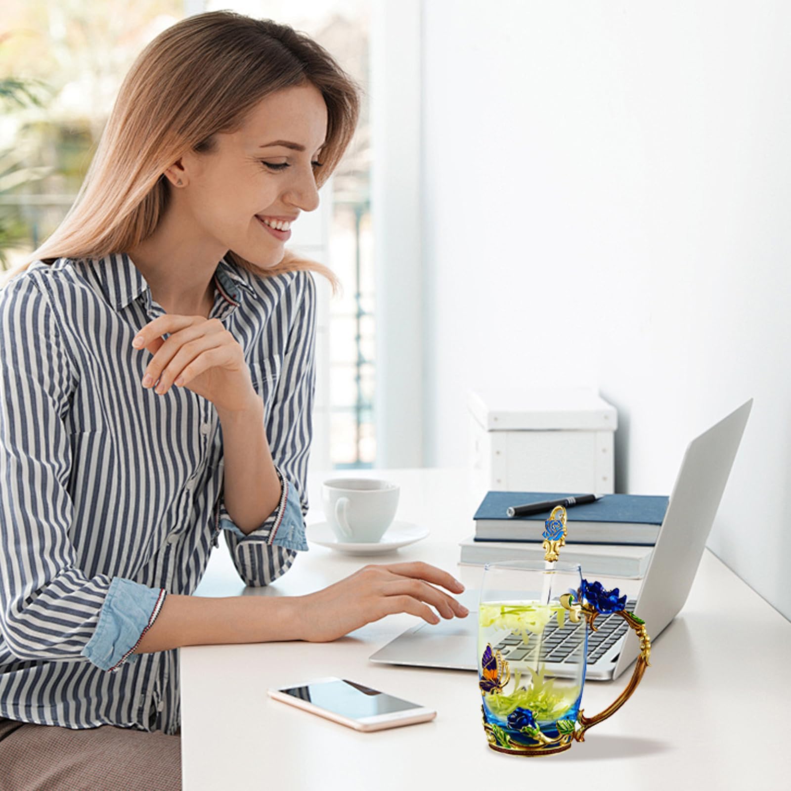 AISVELDY glass mug with enamel finish elevates drink presentation