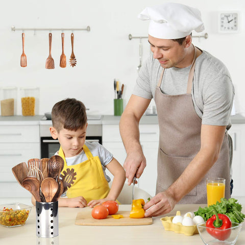 AIUHI wooden utensils are non-scratch friendly for nonstick pots and pans.