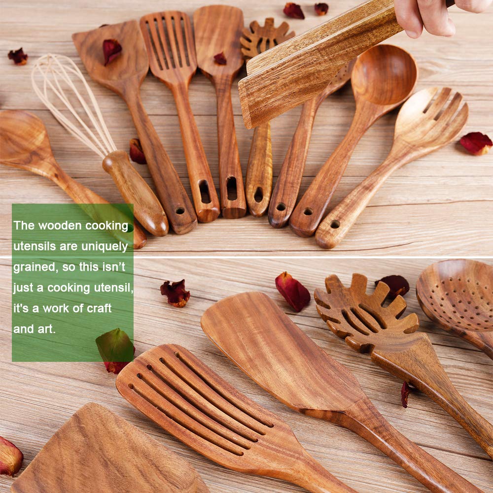 AIUHI spatula and ladle in teak provide a comfortable grip for easy stirring.