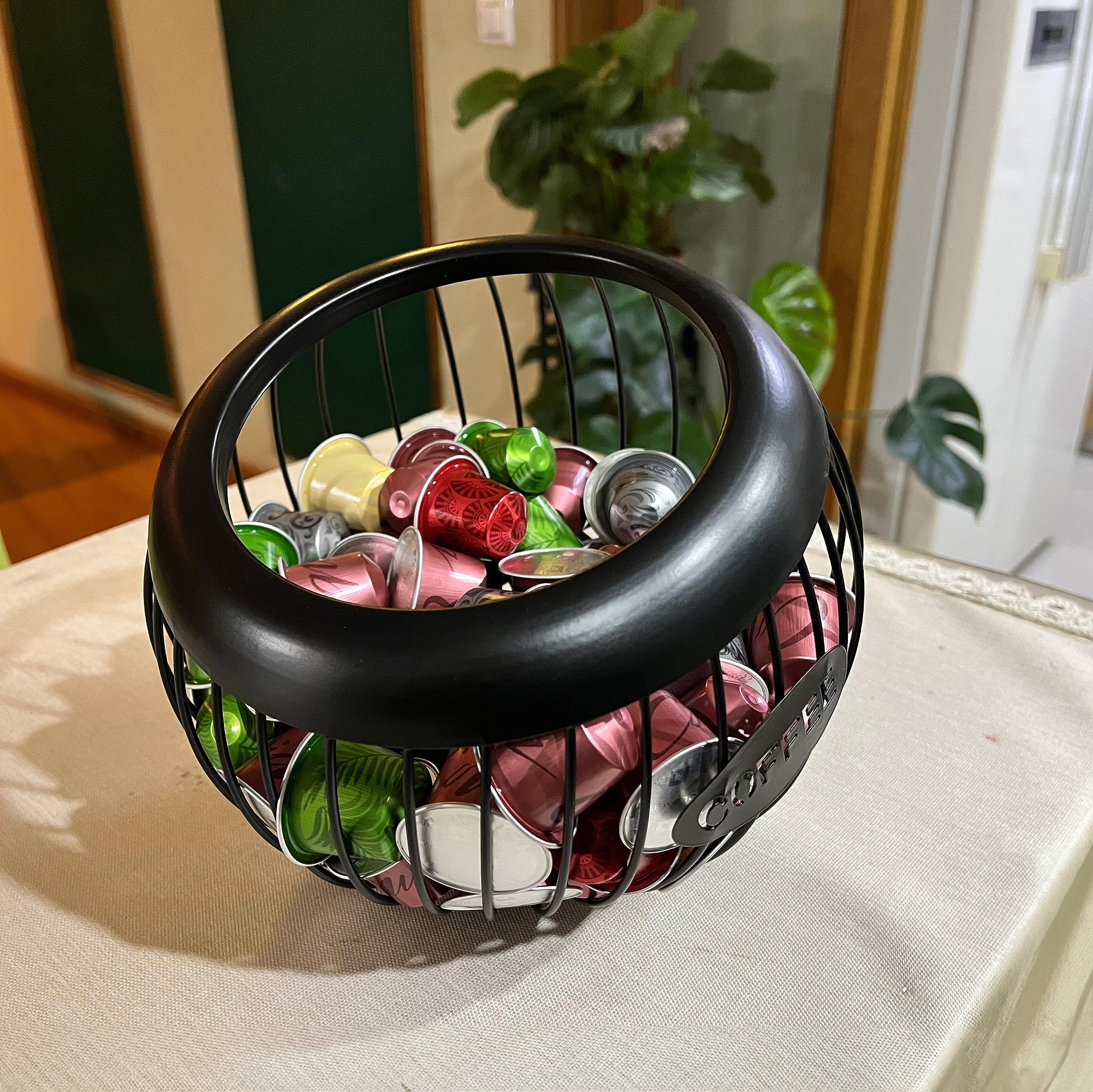 AIYICIII compact stand stands at 7.5 inches tall for easy reach.