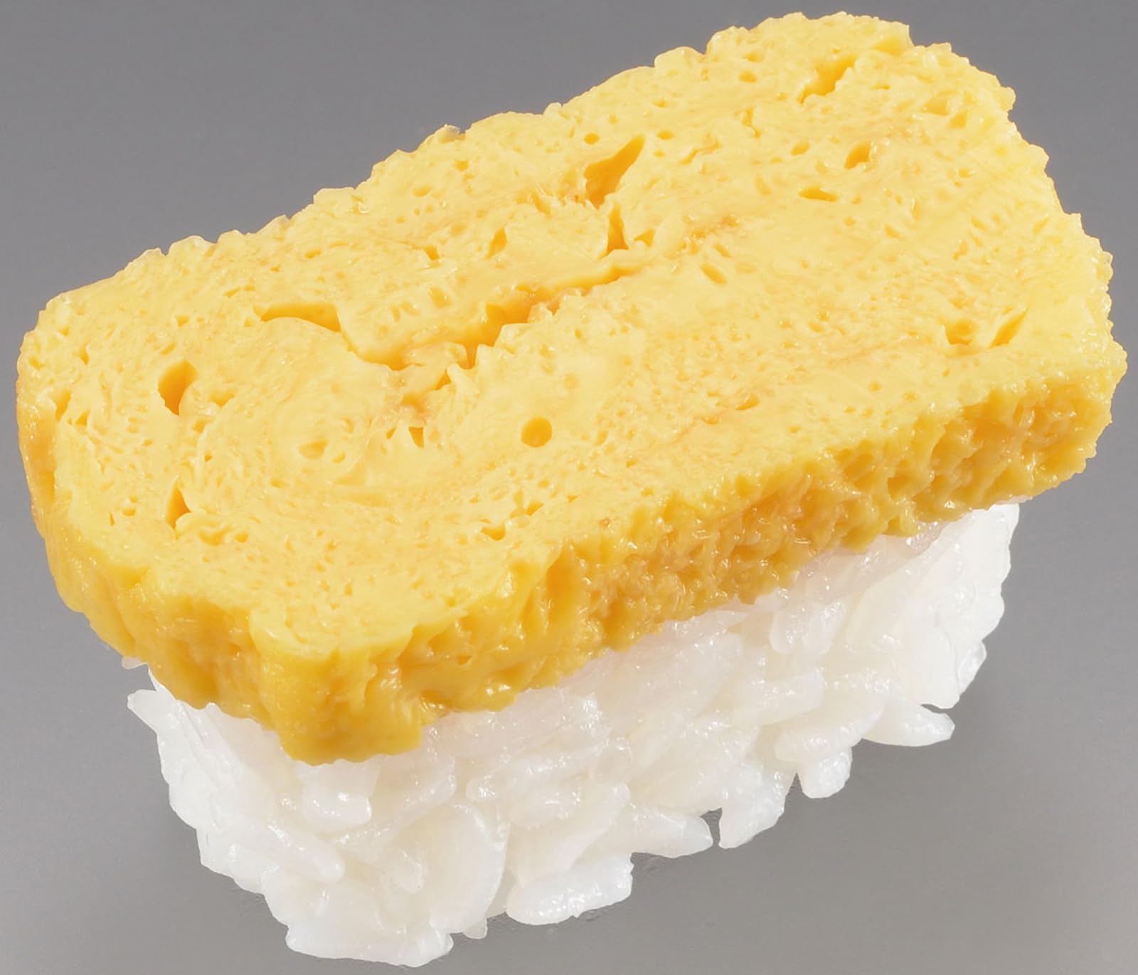 Akebono Sangyo CH-2011 sushi mold comes in a neat cosmetic box for gifting