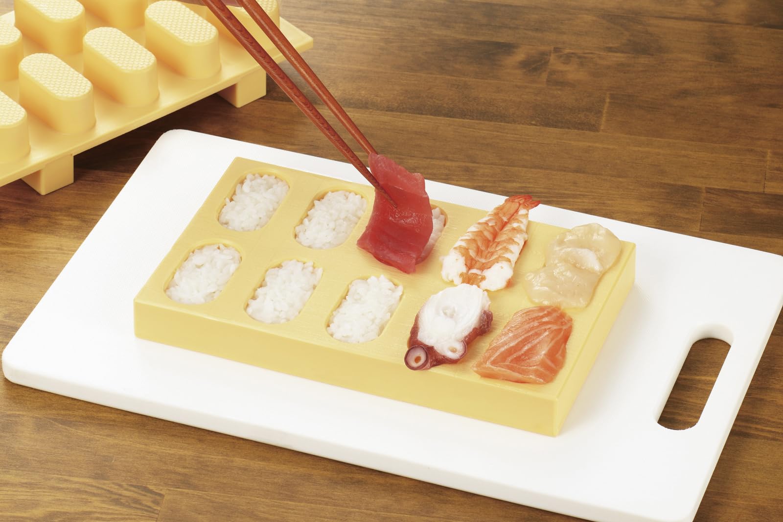 Akebono Sangyo CH-2011 sushi mold rice-molding in seconds for party-ready bites