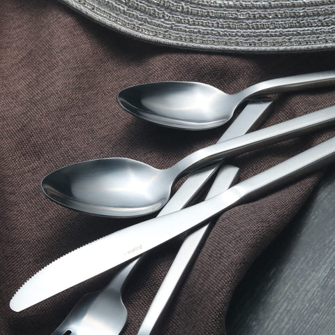Alata Cube dinner spoon with smooth surface for comfortable daily dining