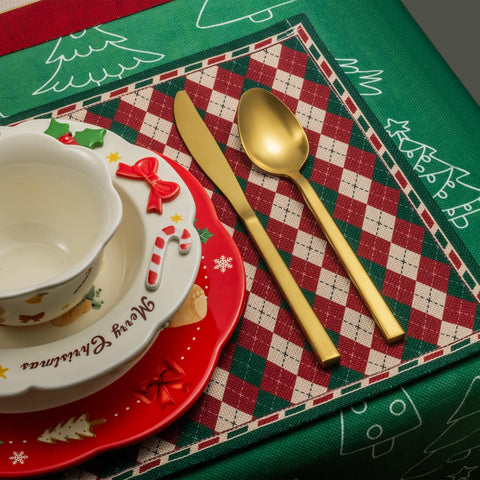 Alata Cube Gold dinner knife with forged finish for durable slicing