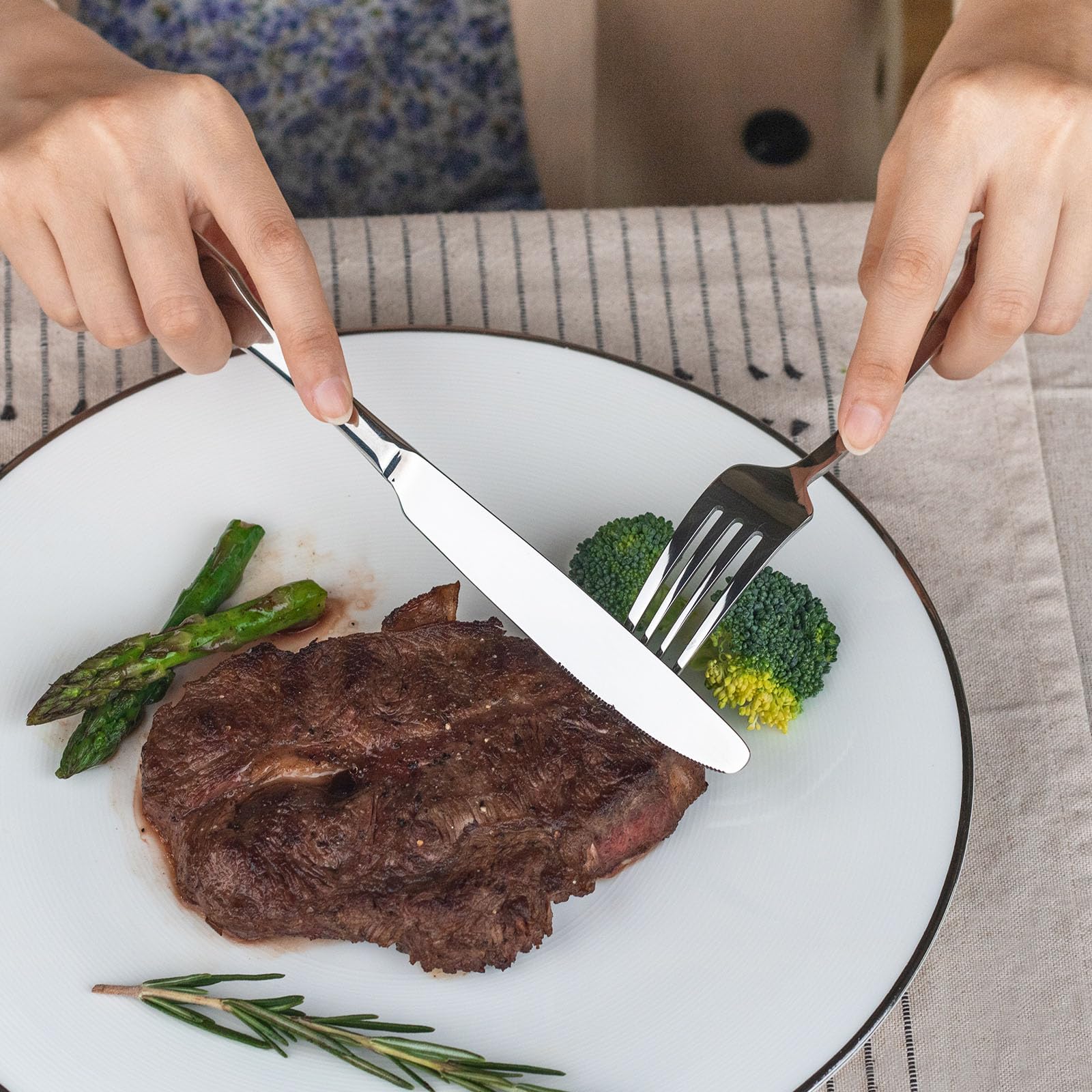 Alata Kate flatware service for four delivers durable, mirror-polished dining.