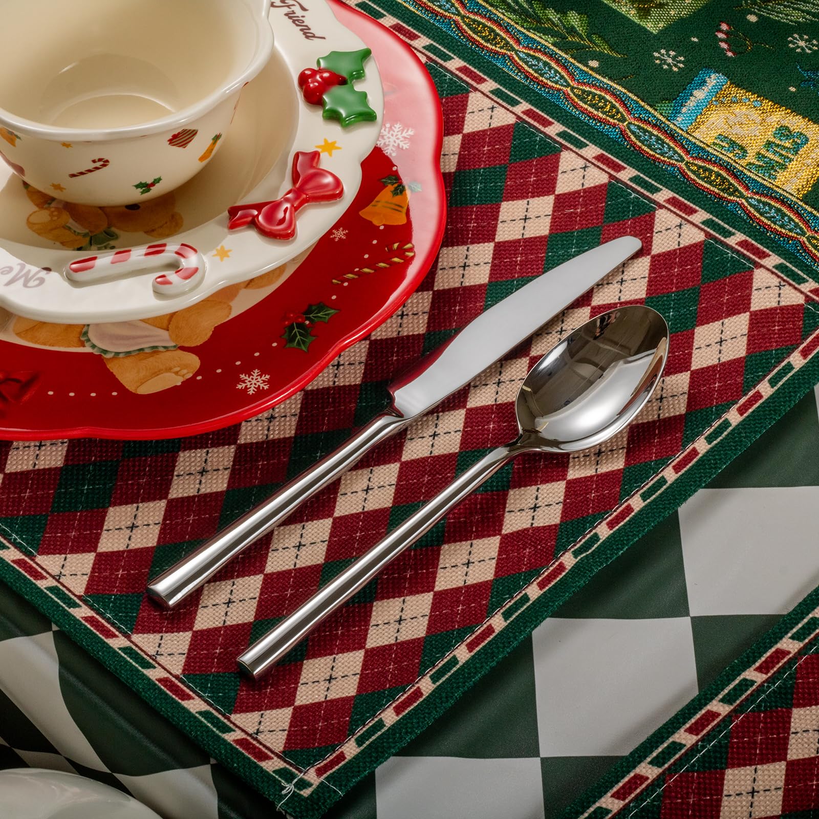 Alata Potter forged stainless steel construction ensures durable tableware.