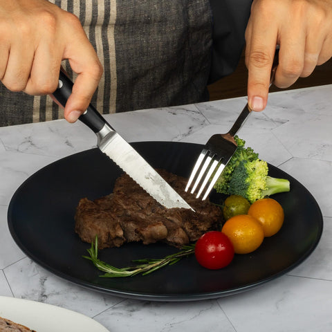 Alata wooden block keeps knives safe and within reach